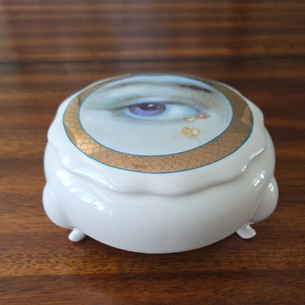 Spitfire Girl The Lovers Eye Ceramic Trinket/Jewelry Box